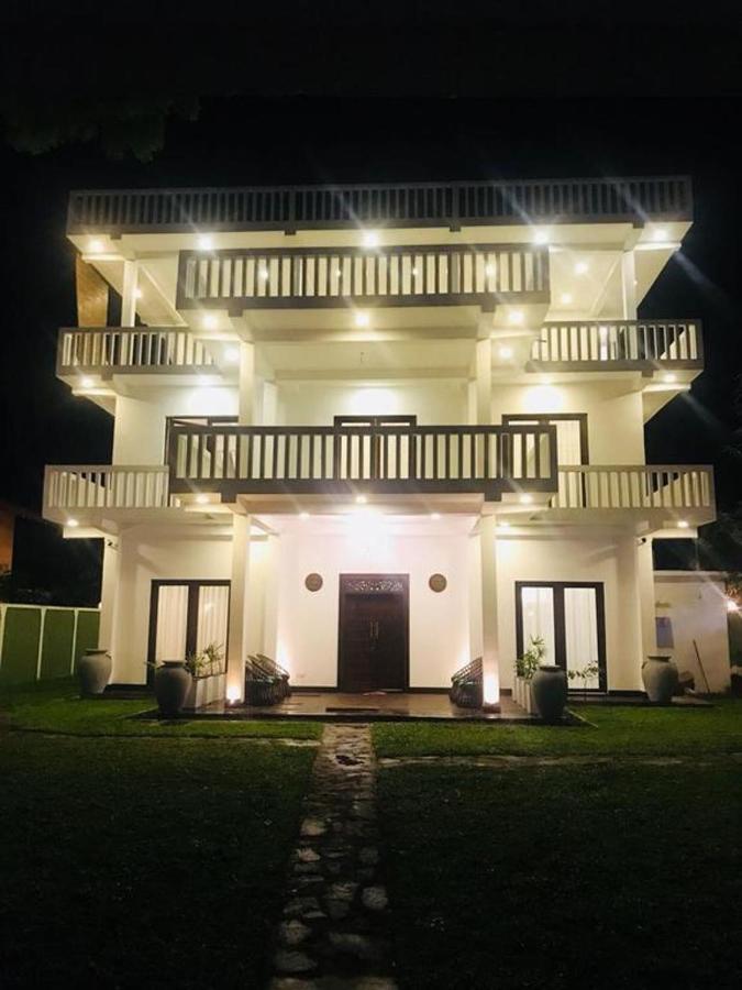 Yoho White Ro Resort Tangalle Esterno foto
